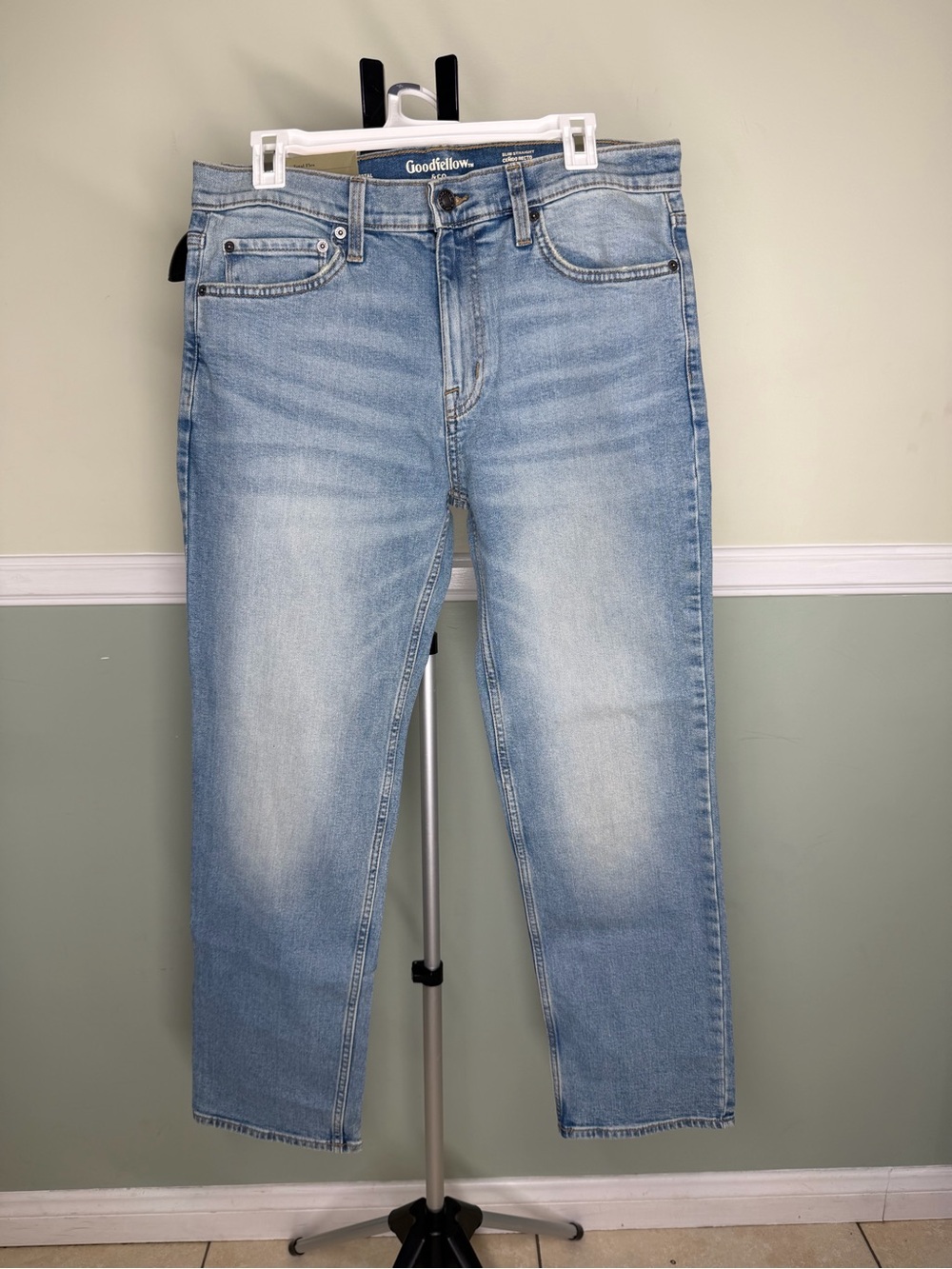 Goodfellow & Co Light Wash Straight Jeans - Men's 32 Waist , 30 LEG